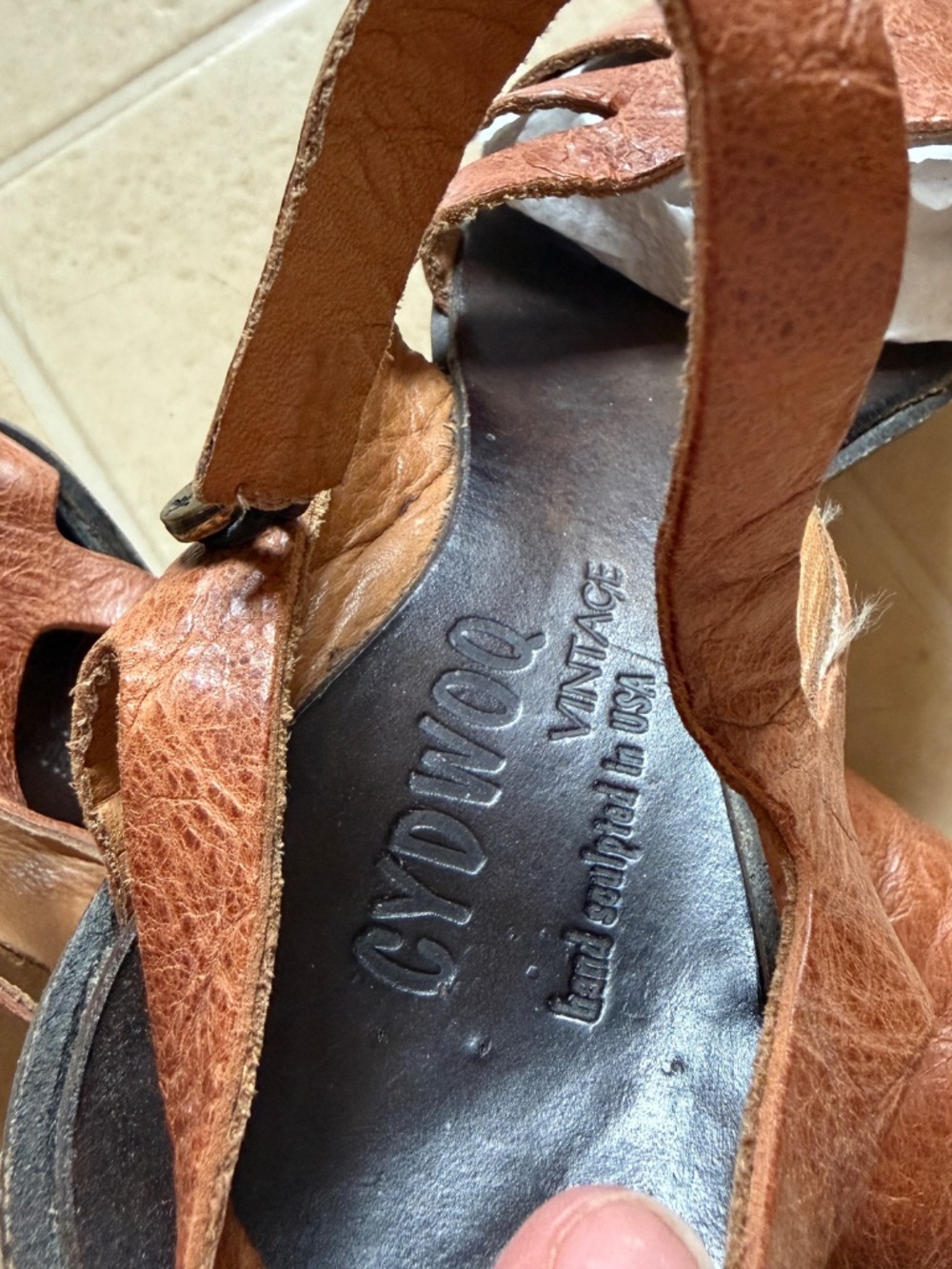Cydwoq handmade USA/CA sandals flats shoes USW 7.5 EU 37-1/2 - Picture 4 of 7
